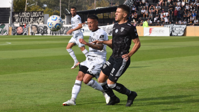El puntero de la Primera Nacional fue mucho para un flojo For Ever