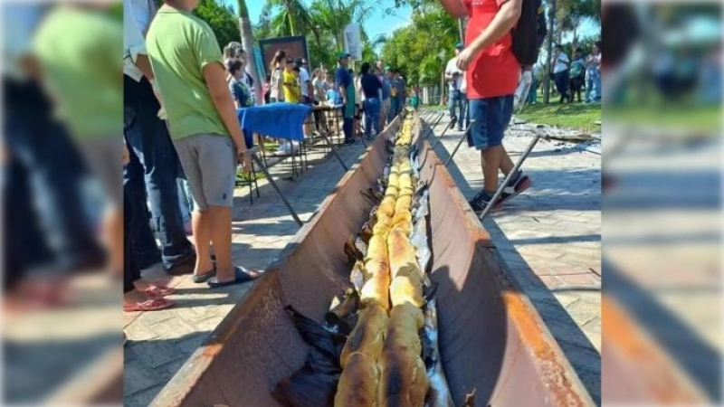 Paraguay tiene el chipá más largo del mundo