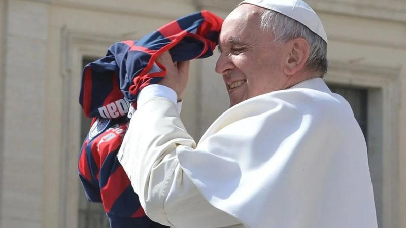 Francisco, el "Papa futbolero", que tuvo un amor incondicional por San Lorenzo