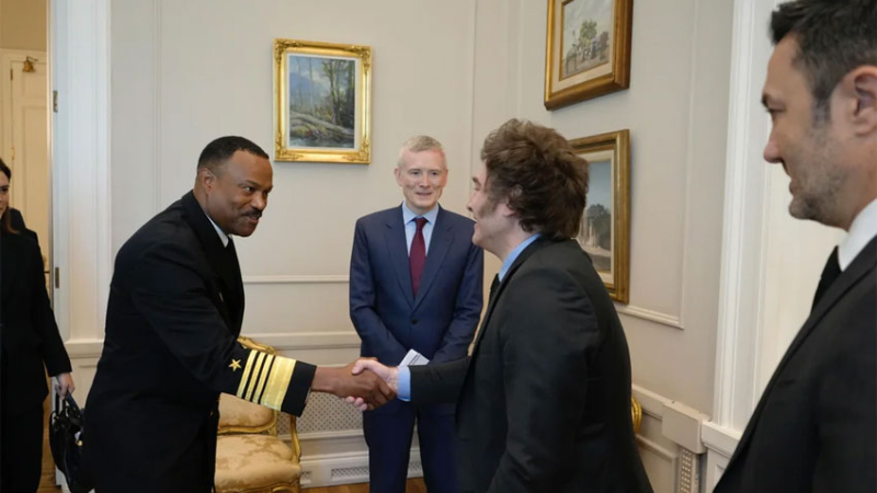 Milei recibió al jefe del Comando Sur de Estados Unidos 