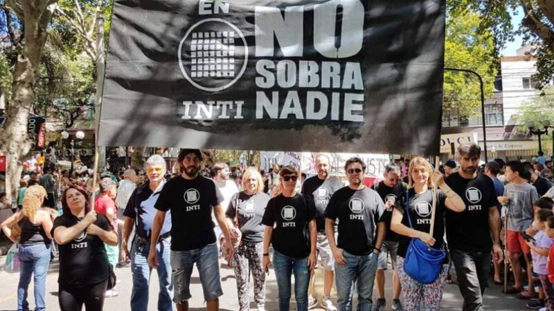 "La fusión del INTI con el INTA y la CONAE no tiene otro fin que destruir la industria"