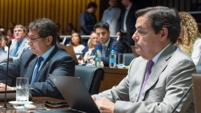 Rovira admitió ante su tropa que el pedido para cambiar el voto de sus senadores se lo hizo directamente Milei