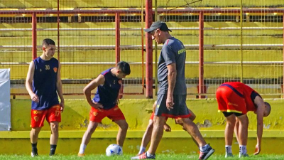 Marioni prepara el primer once de Sarmiento con un par de variantes