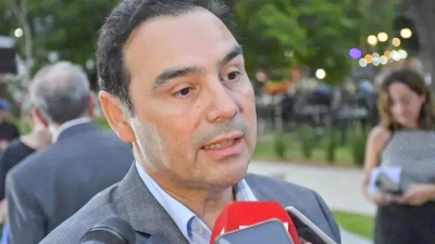 Valdés fijó el 31 de agosto como la fecha de elecciones a gobernador en Corrientes