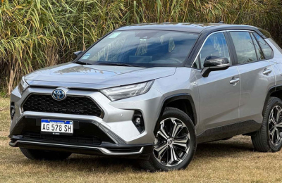 Toyota aún cree en la nafta