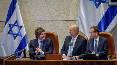 Milei recibió el "Premio Nobel Judío" en el Parlamento de Israel