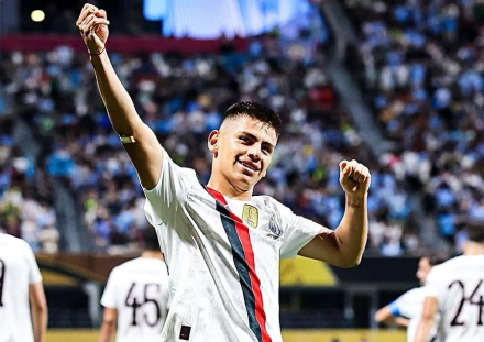 Gritalo Diablito 🤩 @claudioecheverri_.jpg copy