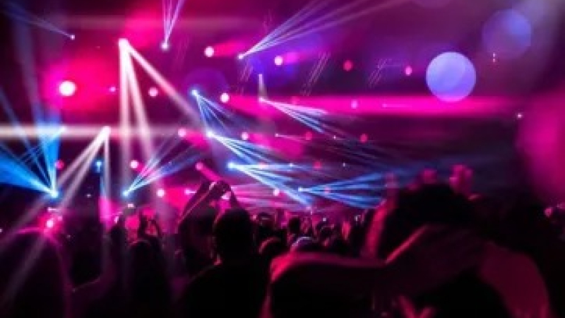 "Retro Hits" llega a Mitre para poner a bailar a Resistencia