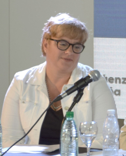 inta2.jpg