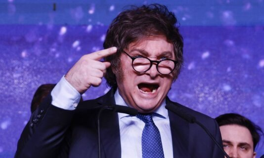 milei salarios pisados.jpg