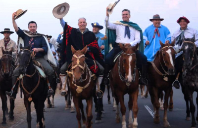 Misa y bendición de jinetes en la previa de la Cabalgata de la Fe