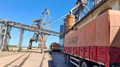Barranqueras recibe trigo de Santa Fe