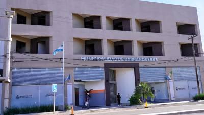 La propietaria del edificio municipal de Barranqueras reclama alquileres adeudados