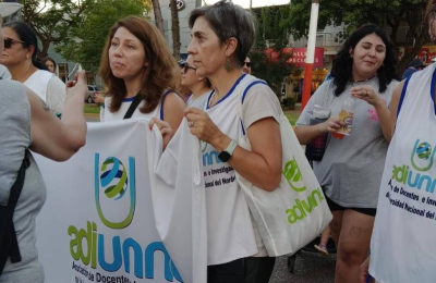 "No es un problema económico sino político, y que ahoga al presupuesto"