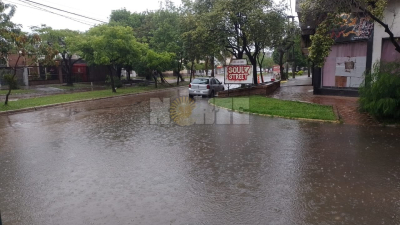 Más de 70 milímetros de lluvia en pocas horas y un sábado pasado por agua