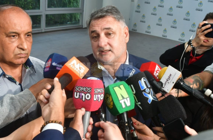 Gomez conferencia.jpg
