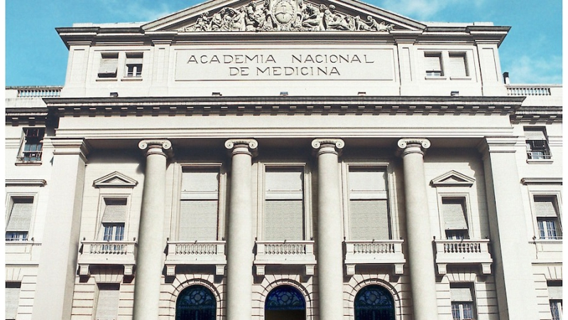 Rechazo a los tratamientos de transición de género para menores