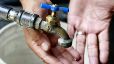 Vecinos del barrio Carpincho Macho reclaman que no tienen agua hace cinco días