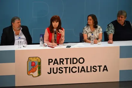 cristina-asumio-la-presidencia-del-pj-1928915.jpg