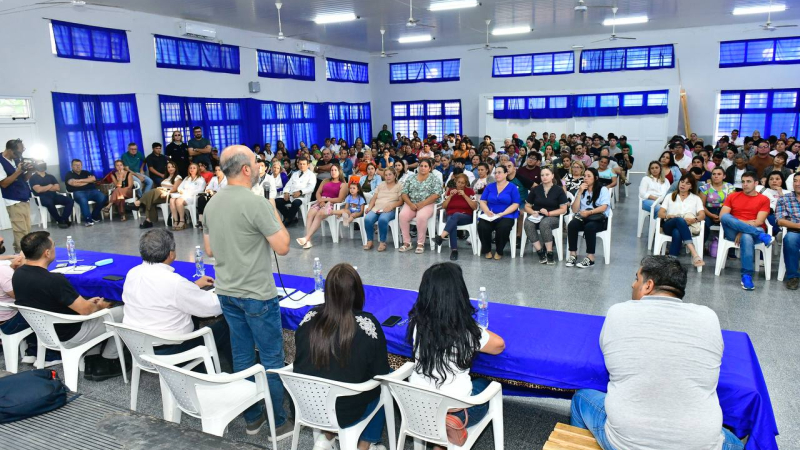 Reunión de coordinación para la distribución de sidra y pan dulce