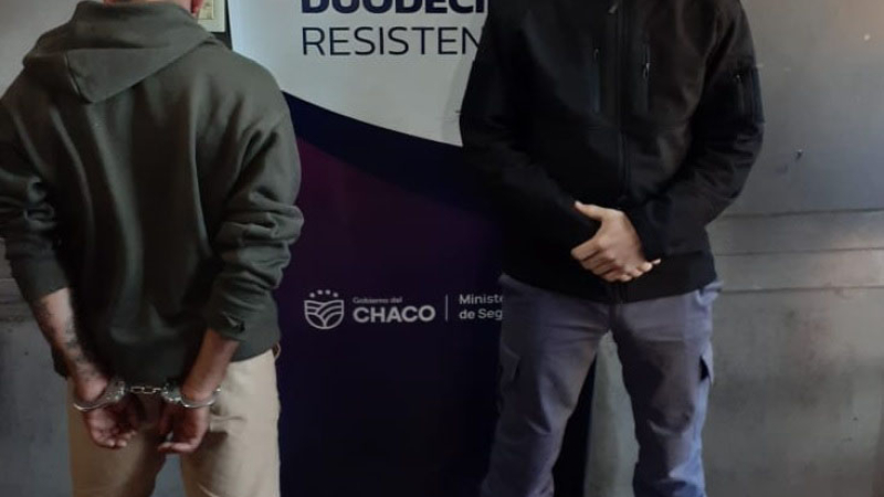 Mientras dormía, su expareja ingresó a la casa para controlarla