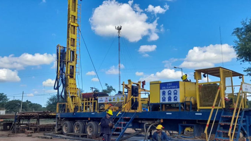 Equipo que realizará nueva perforación ya trabaja en El Potrillo