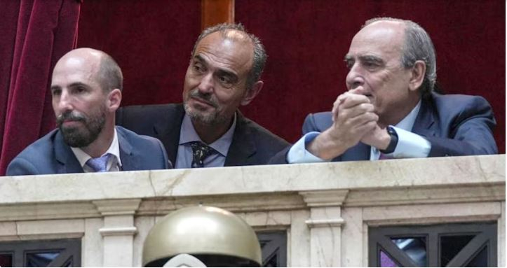 funcionarios.JPG