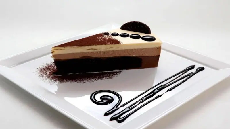 Tarta tres chocolates: un postre clásico y leal