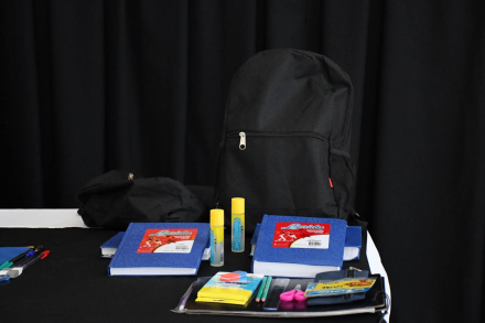 Entrega de kits escolares a vialeros (9).jpeg