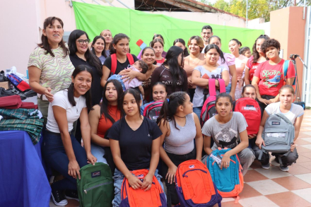 ADOLESCENTES-MUJERES.jpeg