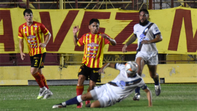 Debut con derrota para Sarmiento 