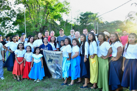 En Las Lomitas celebraron con diversas actividades el Día de los Pueblos Originarios (2).jpg