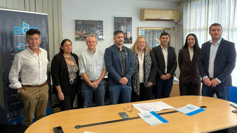 Convenio de cooperación para promover la competitividad y el desarrollo empresarial