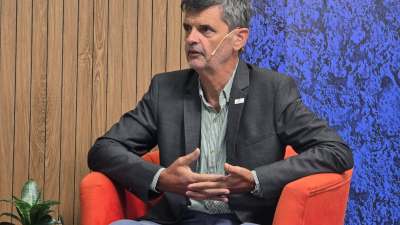 Salgado: "Estamos de acuerdo con el déficit cero, pero no se puede no bachear una ruta"