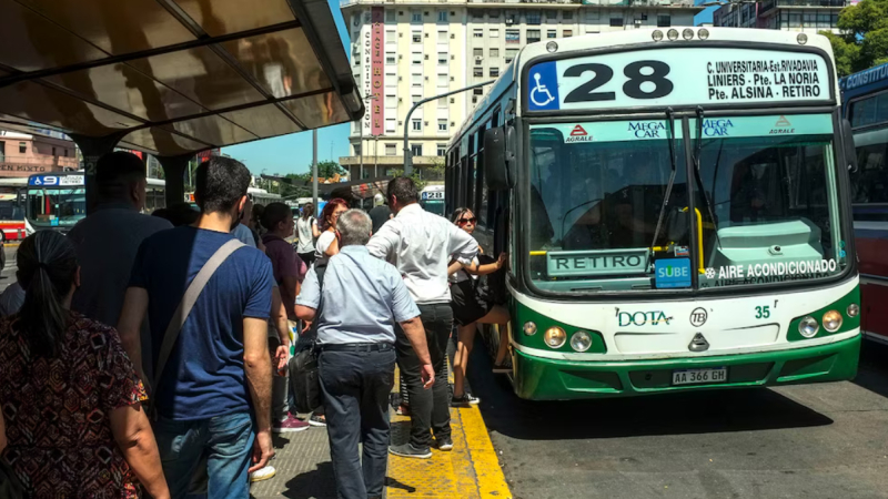 Recortarán más frecuencias si no hay "respuestas concretas" el jueves