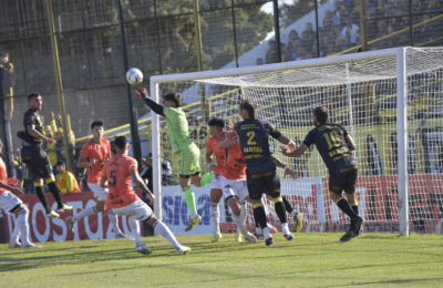 For Ever se durmió en el final y lo pagó caro ante Almirante Brown
