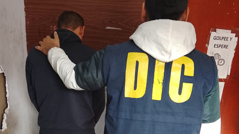 Detienen al padrastro de una menor de 12 años que dio a luz: investigan abuso