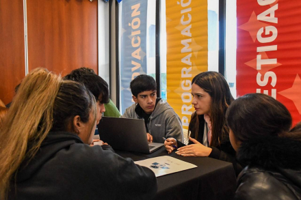 Se realizó un encuentro en el Polo en el marco del concurso “Solve for Tomorrow” (3)