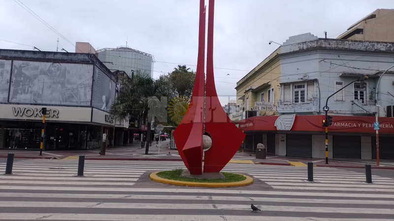 Resistencia en pausa: el microcentro lució desierto en el inicio de la semana