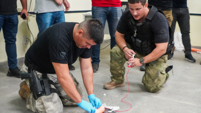 La Policía del Chaco suma pistolas Taser con protocolos y capacitación obligatoria