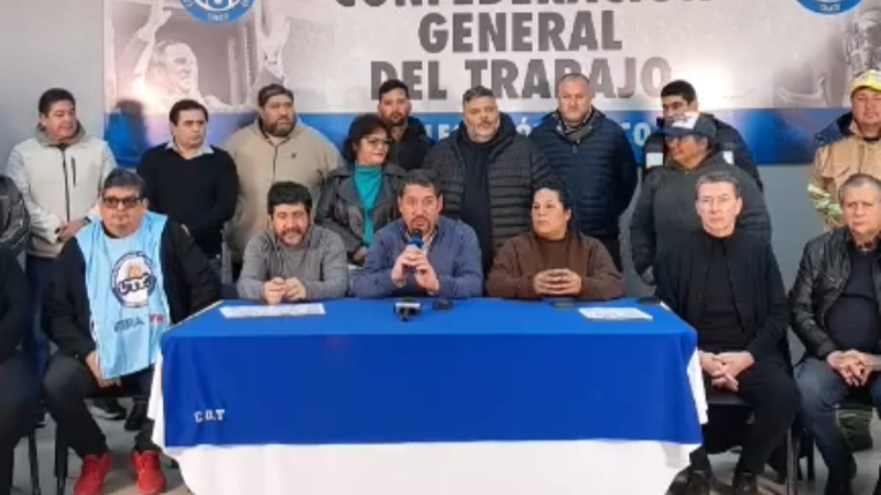 Sindicatos marchan con reclamos sociales y una colecta para El Impenetrable