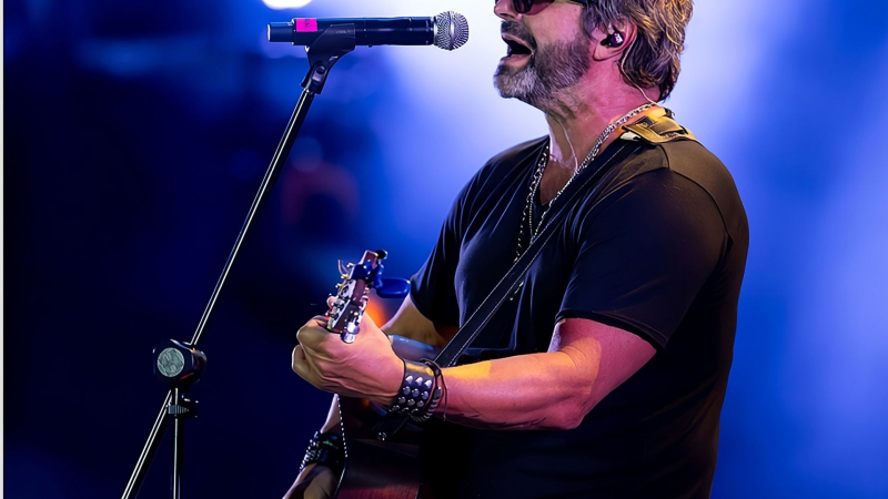 Con las últimas entradas disponibles, Iván Noble presenta "Canciones traspapeladas" en el NEA
