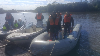 Intensa búsqueda en el Paraná para encontrar al joven desaparecido durante el temporal