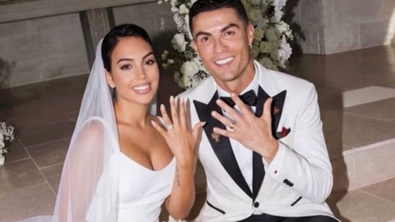 Cristiano Ronaldo se casó y lo anunció a través de las redes sociales