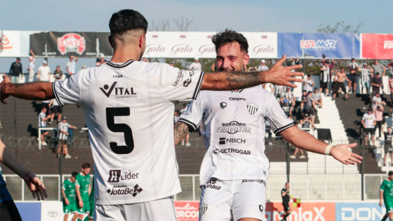 For Ever goleó a San Miguel y se ilusiona cada vez más con la salvación 
