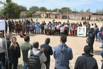 El barrio 24 de Diciembre recuperó su espacio deportivo
