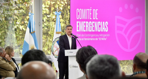 "No esperamos que llegue el agua, trabajamos antes", aseguró Zdero