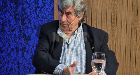 "El PJ reemplazó a las mujeres con olor a humo por mujeres con perfume francés"