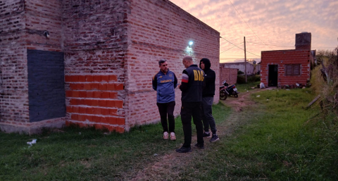 Le robaron la bomba de agua, increpó a vecinos y le respondieron con disparos