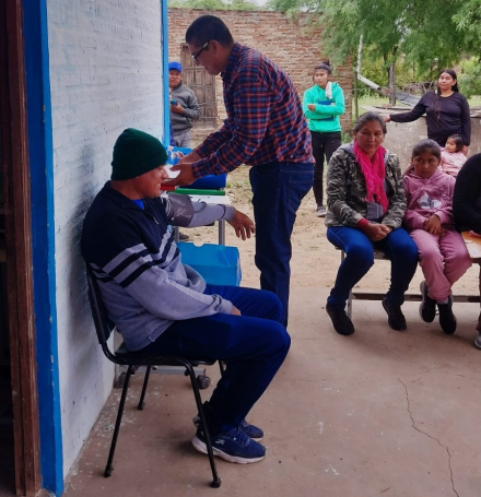 Atenciones integrales comunidad Qom San Carlos